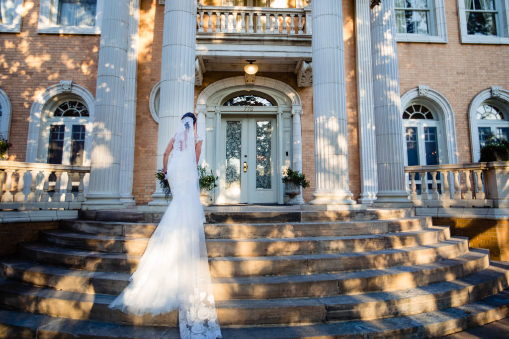Bride at Grant Humphreys Mansion