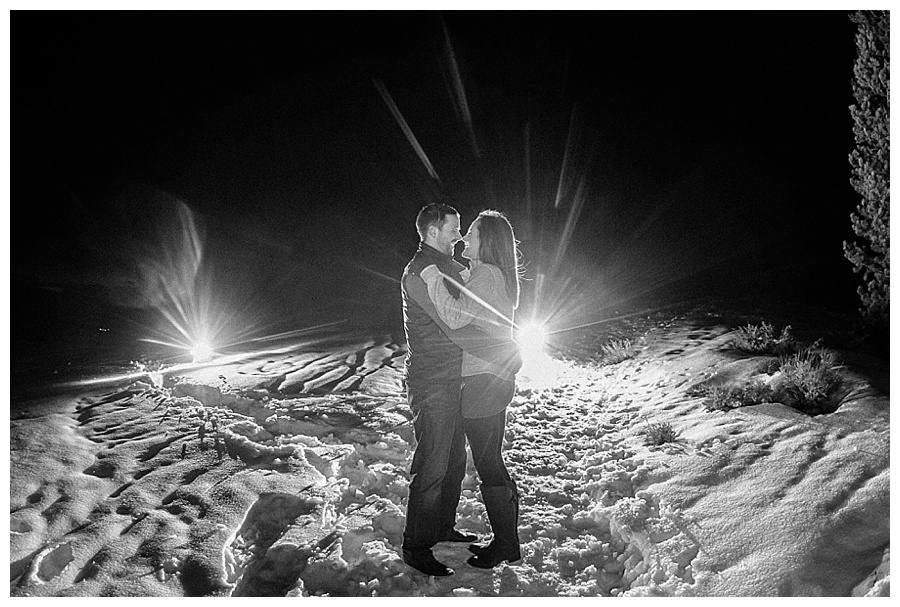 15 romantic night time engagement photo shoot