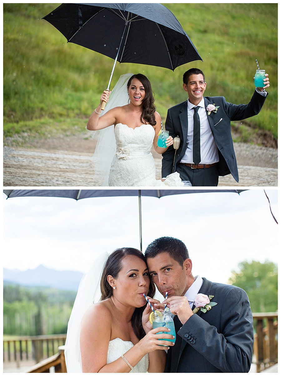 25 Bride and groom dancing in the rain in Telluride